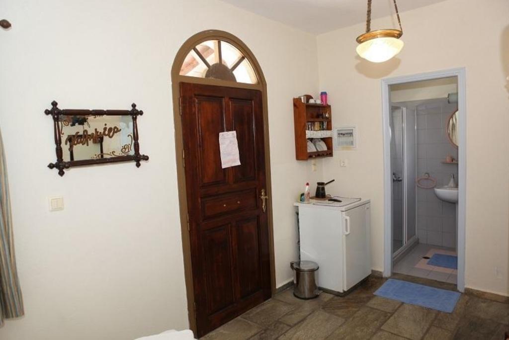 Pleoussa Studio And Apartments Skopelos Exterior foto