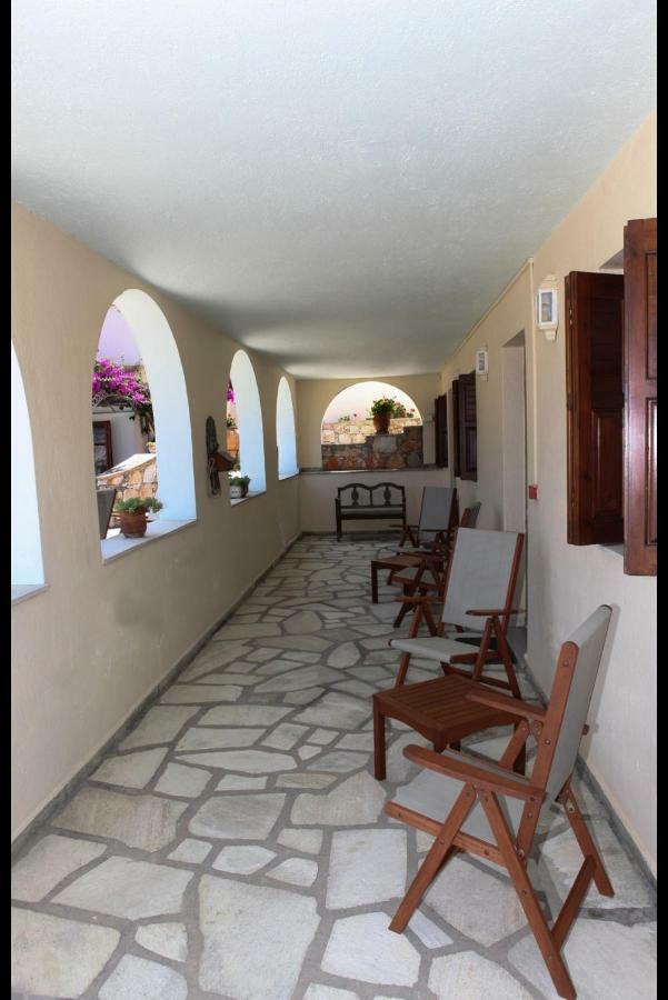Pleoussa Studio And Apartments Skopelos Exterior foto